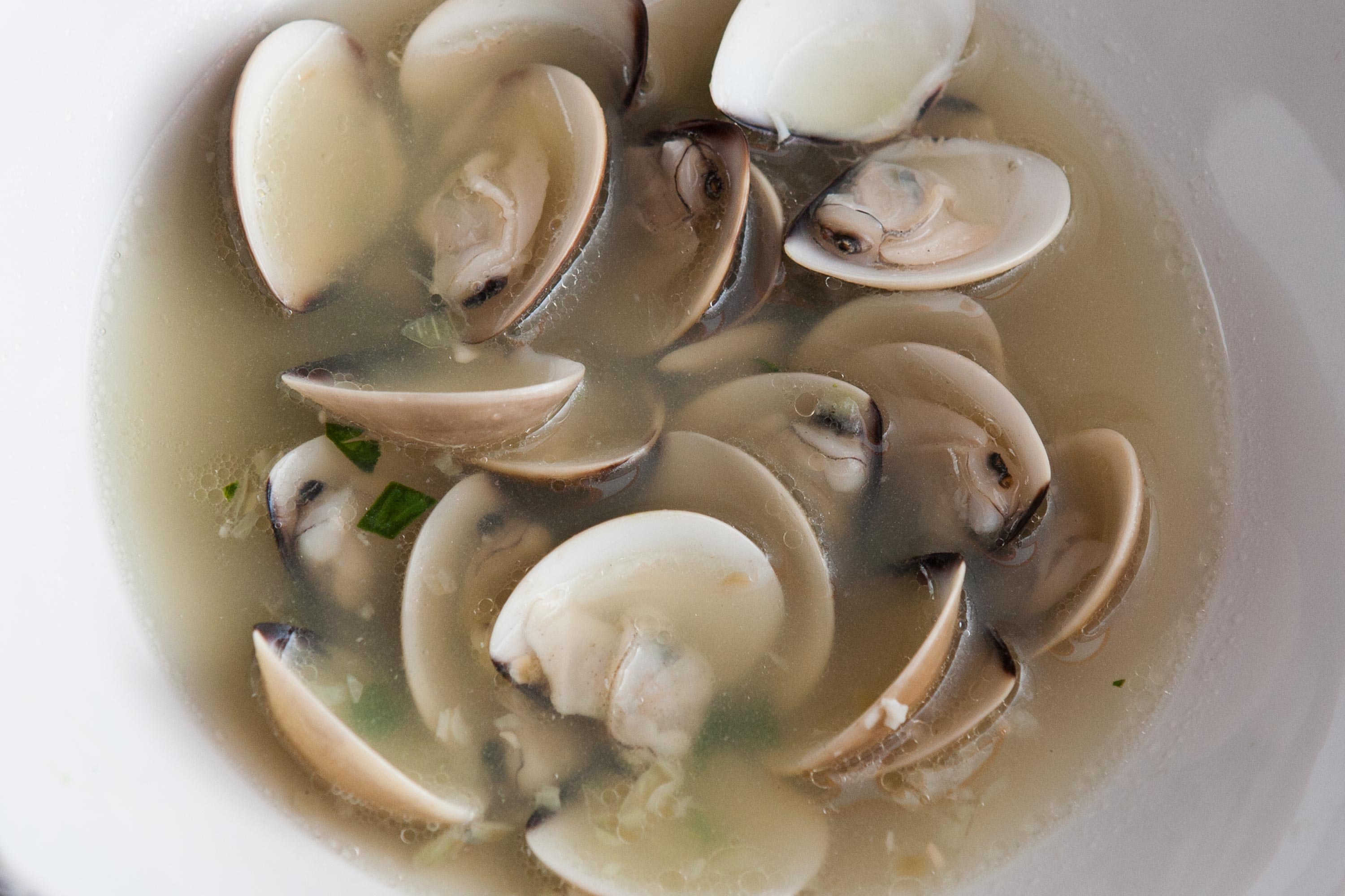 How to Cook and Eat Steamer Clams