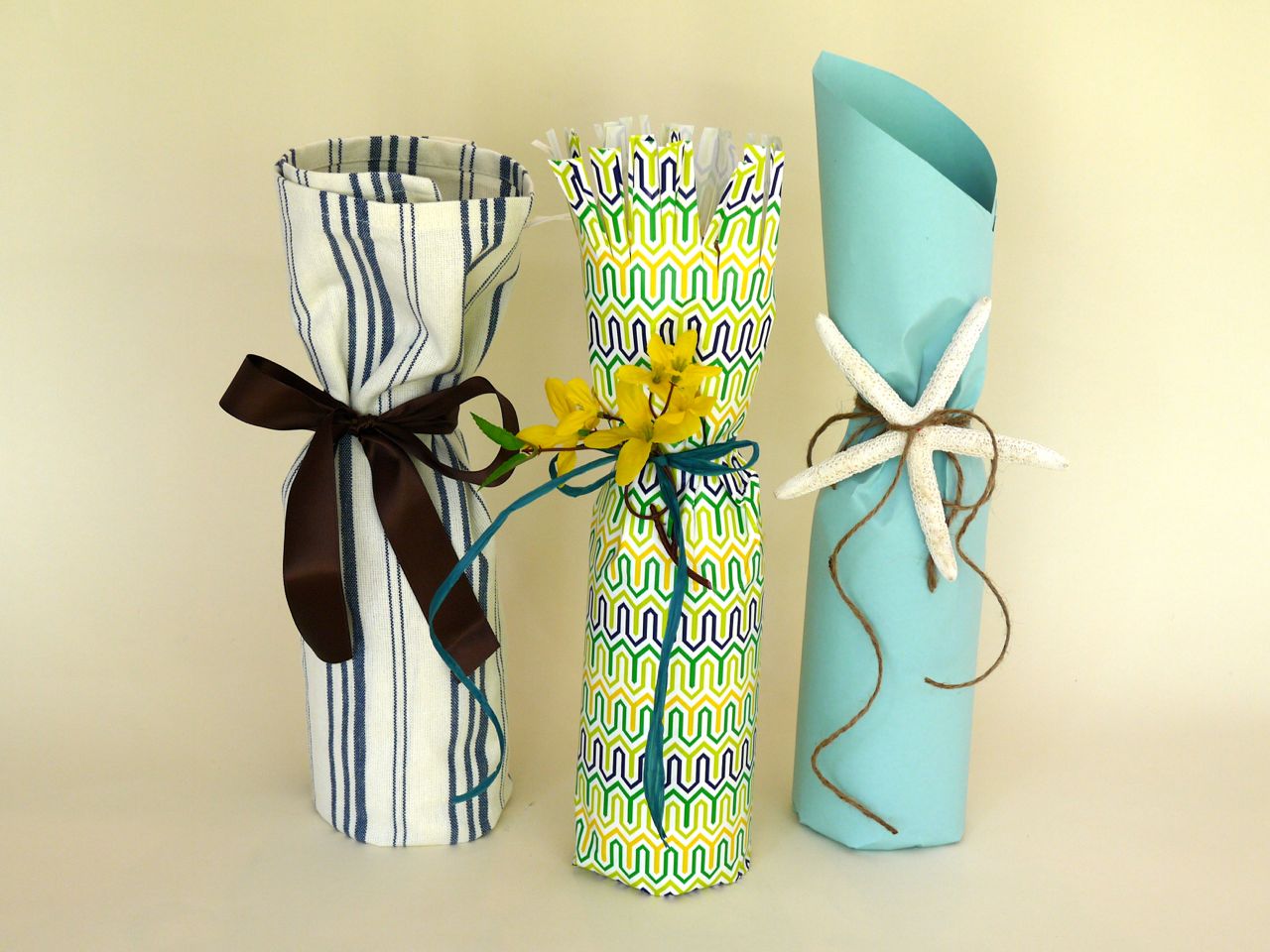 How to Custom Gift Wrap a Bottle of Wine (Because You're Classy like That)