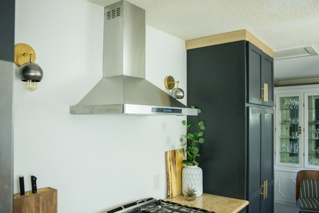 Vented vs. Non-Vented Range Hoods: Do You Need One Over Your Stove?