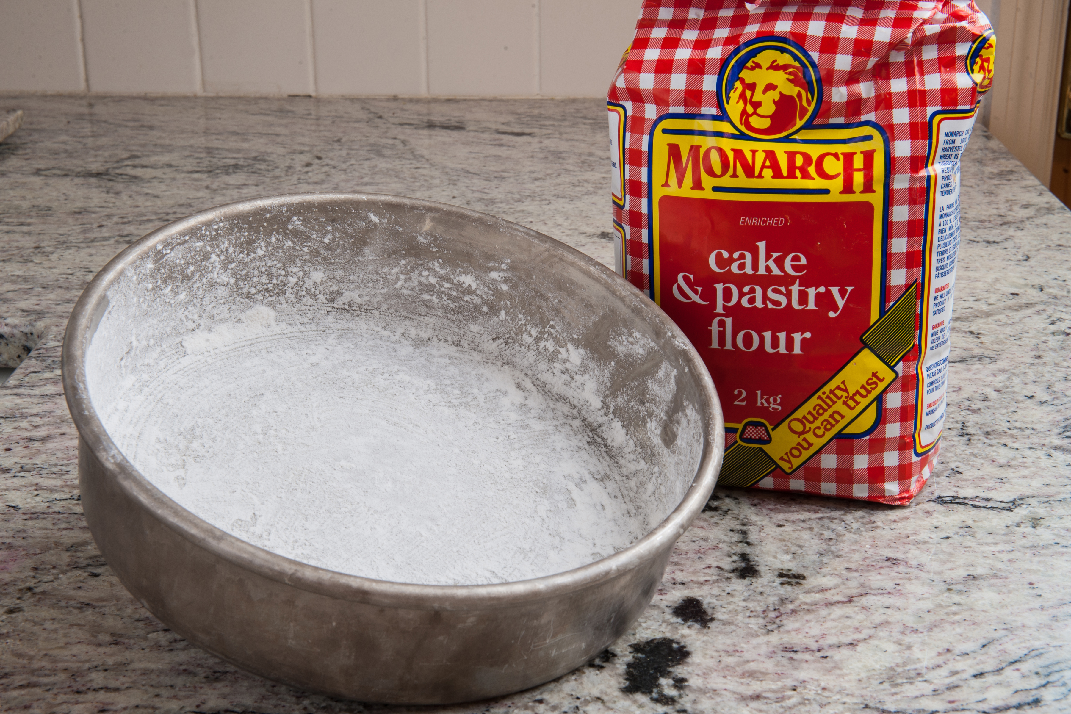 How To Line A Cake Tin ( Cakes and Pastries) recipe
