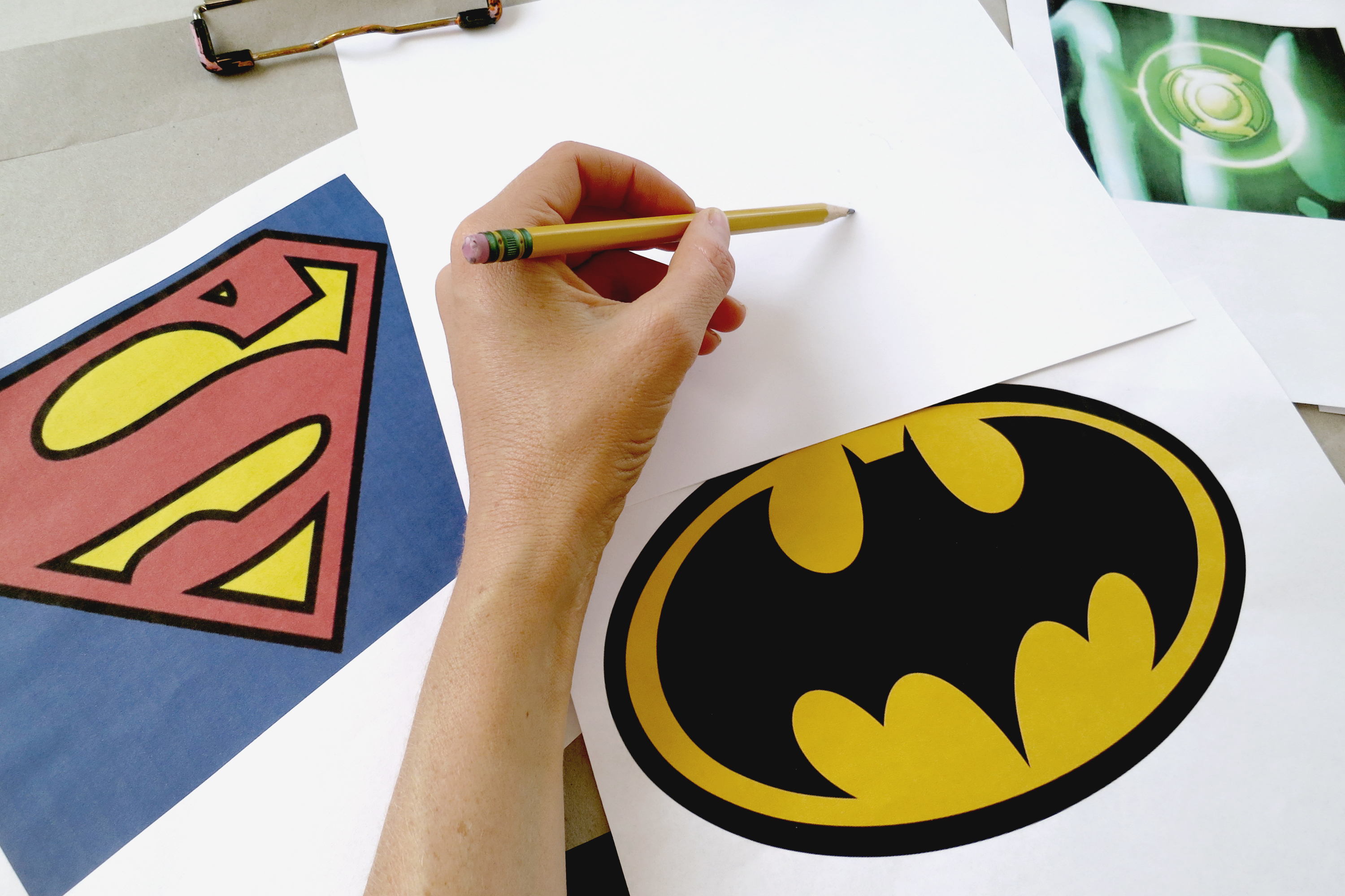 how to draw superheroes logos