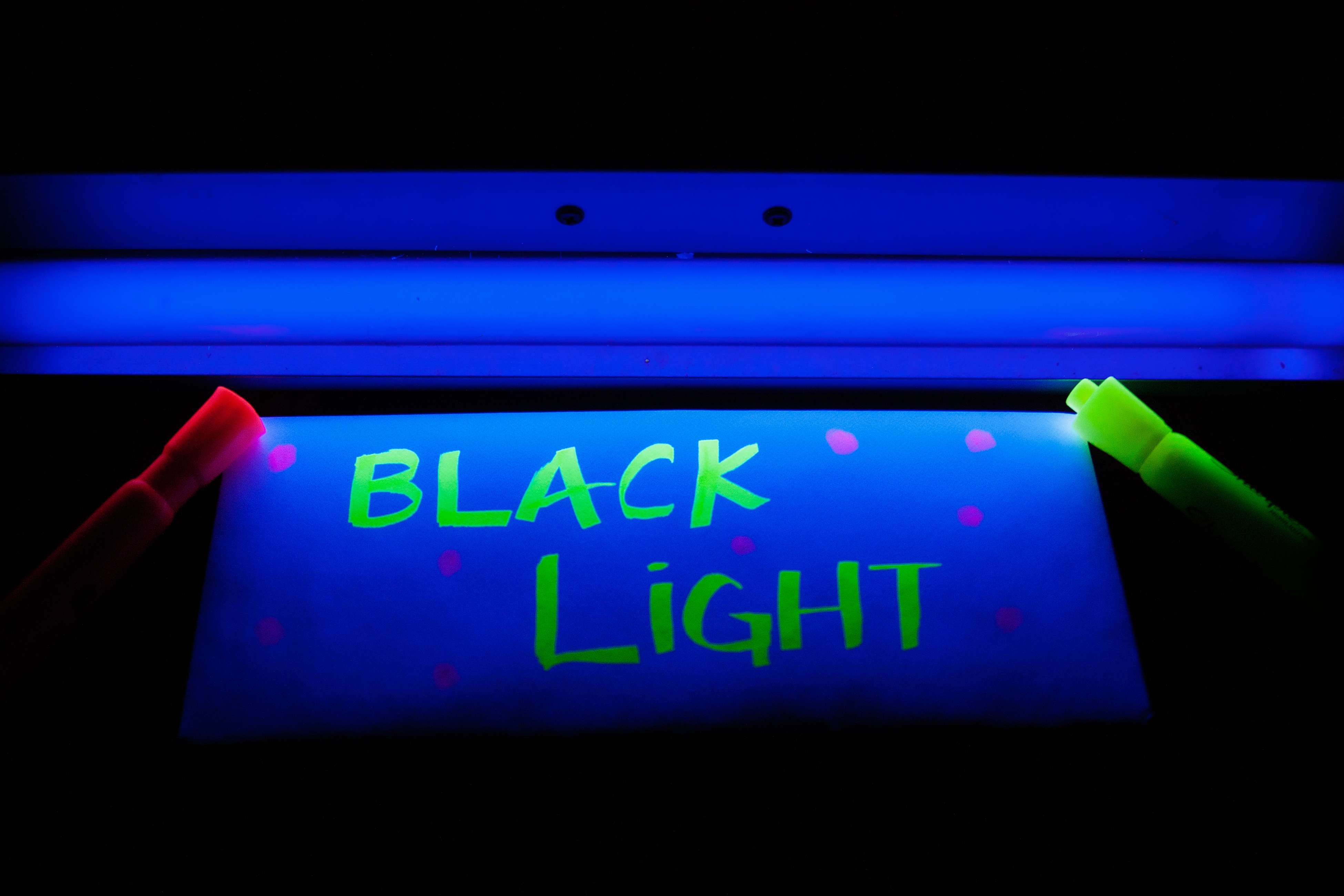Markers That Glow With Black Lights