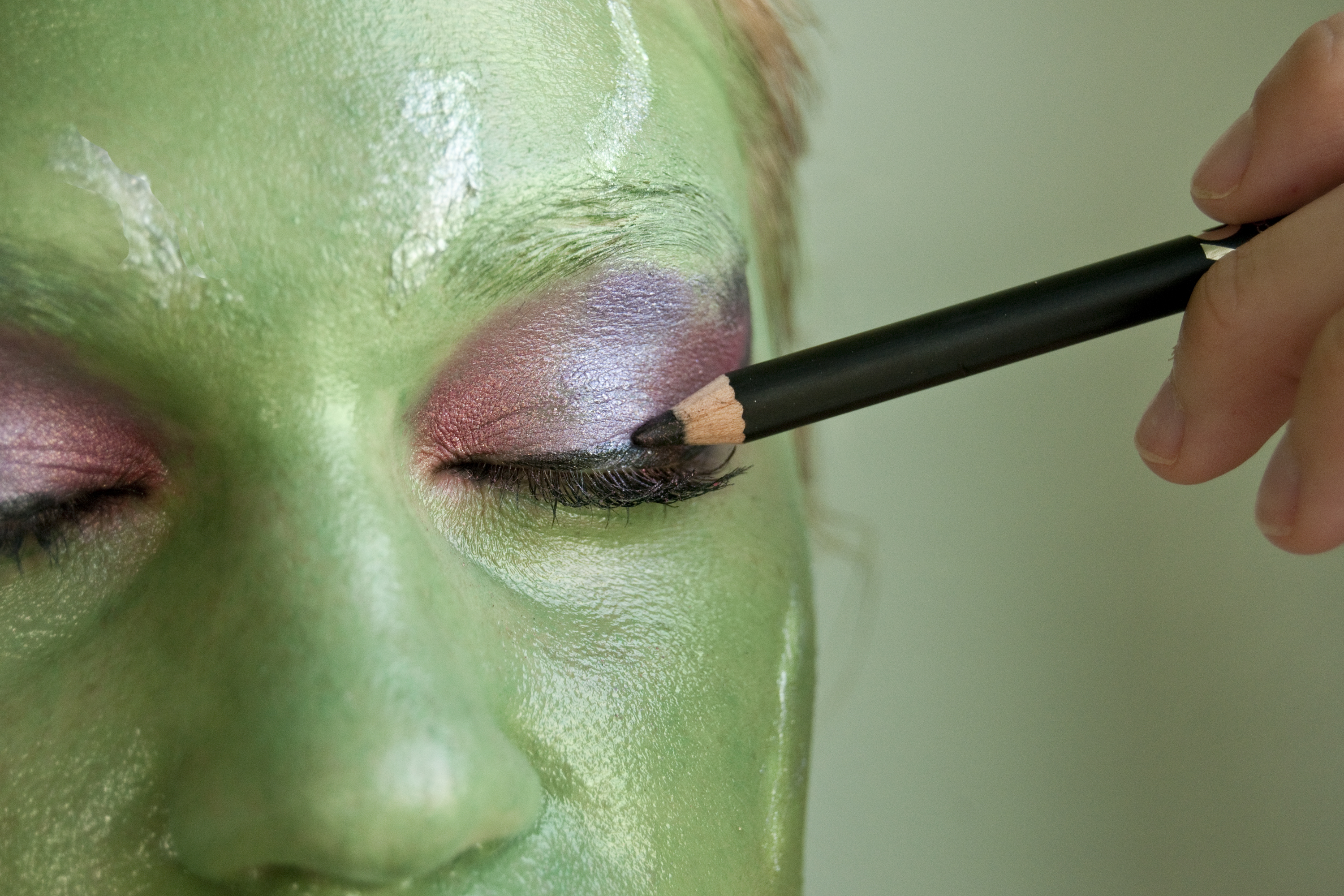 Gamora Makeup : 17 Steps (with Pictures) - Instructables