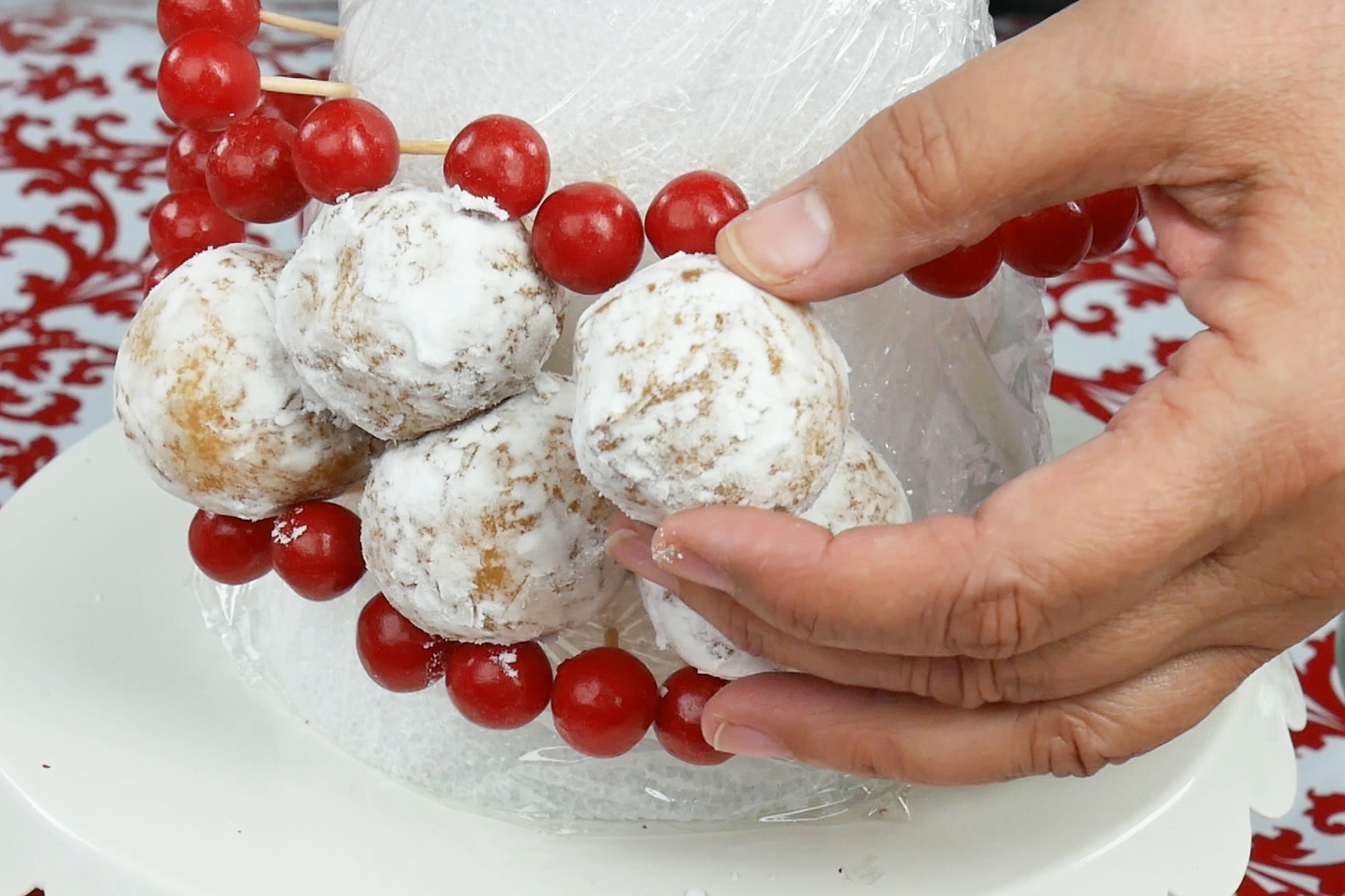 Donut Hole Christmas Tree Recipe + Walmart+ Holiday Benefits