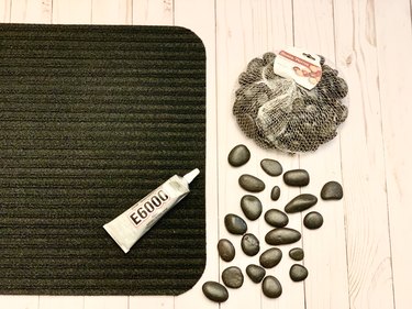 Dollar Tree DIY River Rocks Shoe Mat 