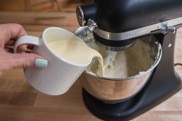 Eggnog Cheesecake with Gingerbread Crust Recipe