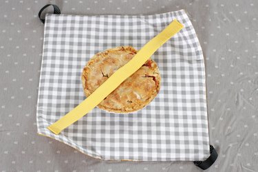 When you show up carrying your fresh pie in this fabric pie carrier, everyone is going to want to know which boutique sells them. Won't they be surprised when you tell them you made it yourself.