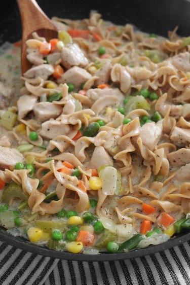 Chicken Pot Pie Pasta Recipe | ehow