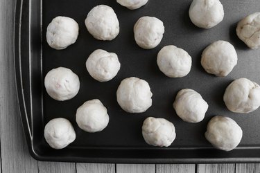 Pull-apart pizza bread pieces