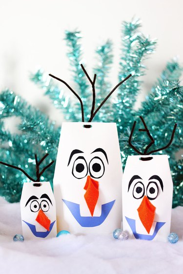 Olaf gift wrap