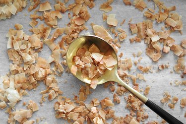 Toast coconut flakes