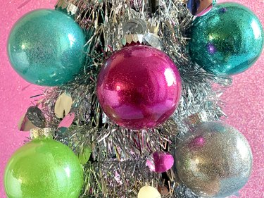 How to Make Glitter Ornaments