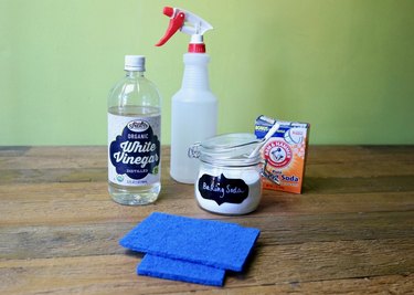 Materials for cleaning oven racks