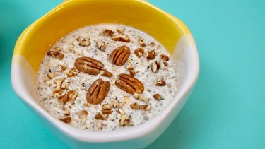 Cinnamon "Maple" Pecan Keto Oat-Free Overnight Oats