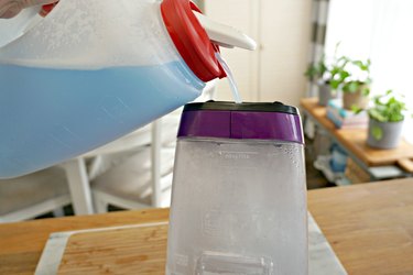 filling carpet cleaning machine with homemade cleaning solution