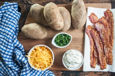 Copycat Recipe: TGI Fridays Loaded Potato Skins