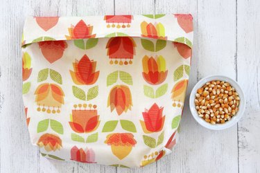 If you've been trying to create less waste and eat a bit healthier, you can ditch those greasy, chemical-laden, store-bought microwave popcorn bags and make an earth-friendly, reusable, healthy alternative.