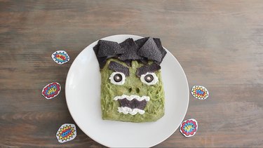 The Hulk guacamole and chips