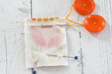 Make your special blend of tea even better by creating your own custom, reusable tea bags.