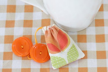 Make your special blend of tea even better by creating your own custom, reusable tea bags.