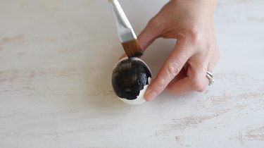 Painting egg black