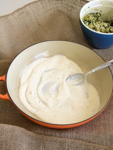 alfredo sauce for spinach and artichoke ravioli casserole