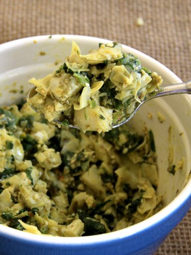 artichoke mixture for spinach and artichoke ravioli casserole