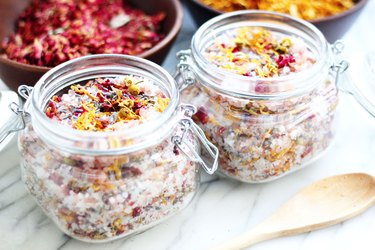 floral bath salts