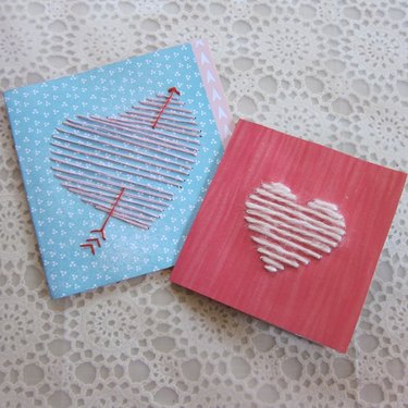 Cards with yarn hearts