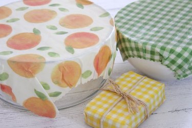 Reusable beeswax food wraps