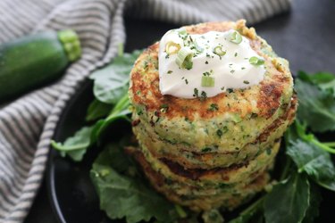Low-carb zucchini fritters