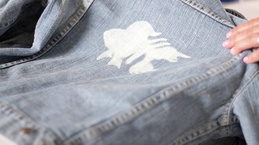 Give your plain jeans some personality by using a stencil and bleach to add some fun designs. Cover them with patterns or just put a few strategically placed pictures to alter your jeans and make them your own.