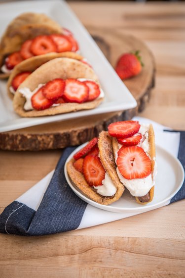 Strawberries and Cream Dessert Tacos Recipe