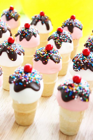 ice cream cone cake pop