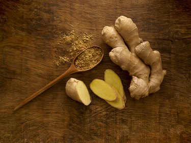 Ginger root and powder