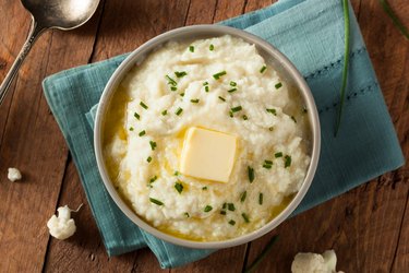 Tuisgemaakte organiese mashed blomkool