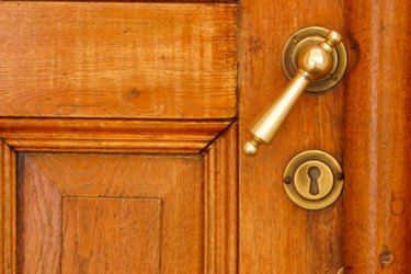 How to Pick an Inside Door Lock