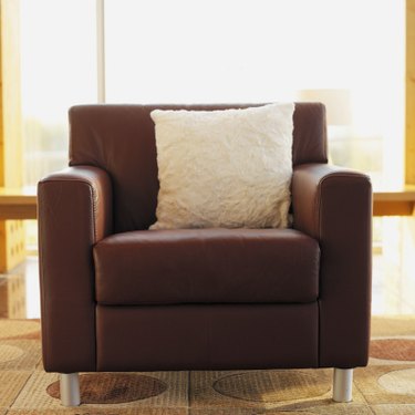 How to Recover a Recliner Seat Cushion