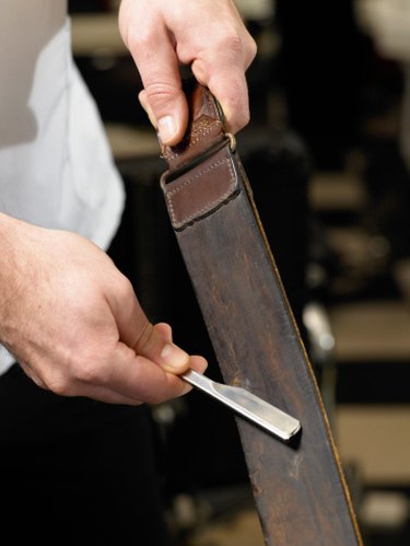 How to Sharpen a Straight Razor