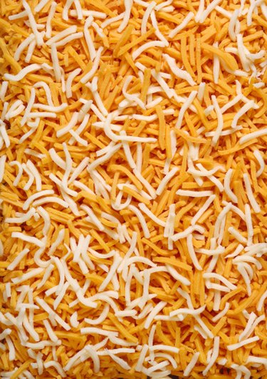 How To Stop Shredded Cheese Clumping: 3 Super Simple Steps (Pics)