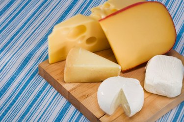 WHAT'S THE BEST WAY TO STORE CHEESE? - The Art of Doing Stuff