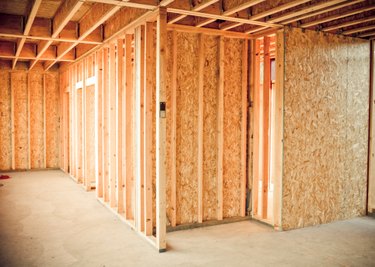 What Does 2x4 Walls Mean? | eHow