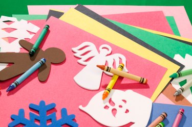 How to Scrapbook With Construction Paper