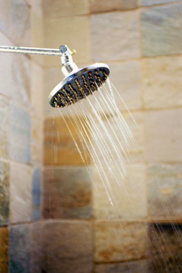 How to Clean a Shower Head in 5 Steps