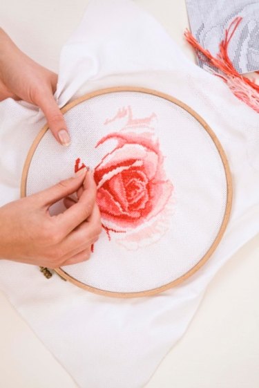 Directions on How to Do Quickpoint & Needlepoint | ehow