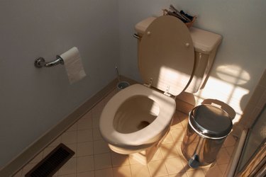 When a Toilet Base Leaks - American Discount Plumbing