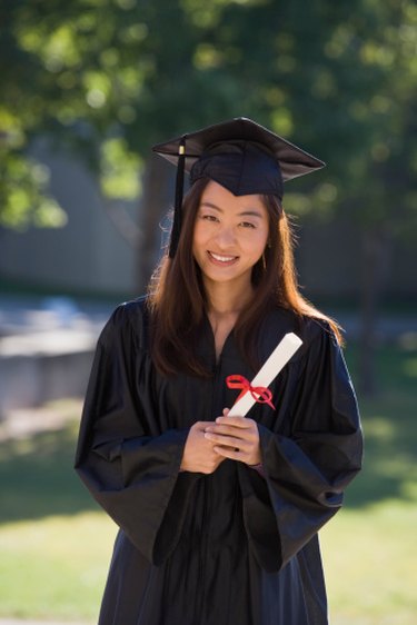 How To Make A Mini Graduation Cap Out Of Paper