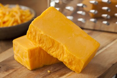 How to Make Cheddar Cheese