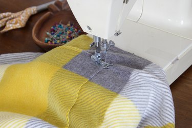 sew pockets to scarf