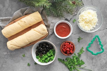 Ingredients for mini Christmas tree pizzas